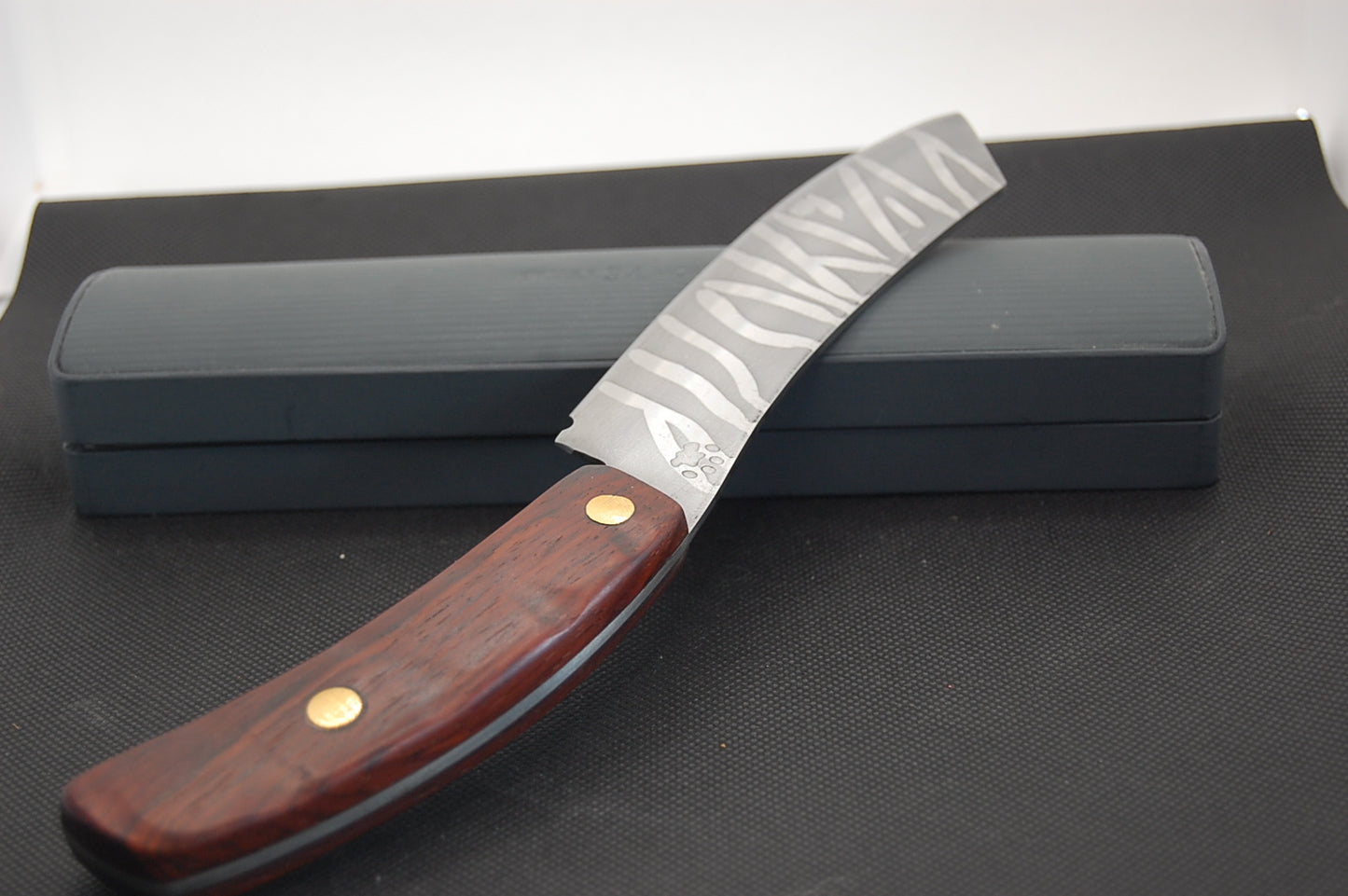 Sable Curved Bushcraft Knife