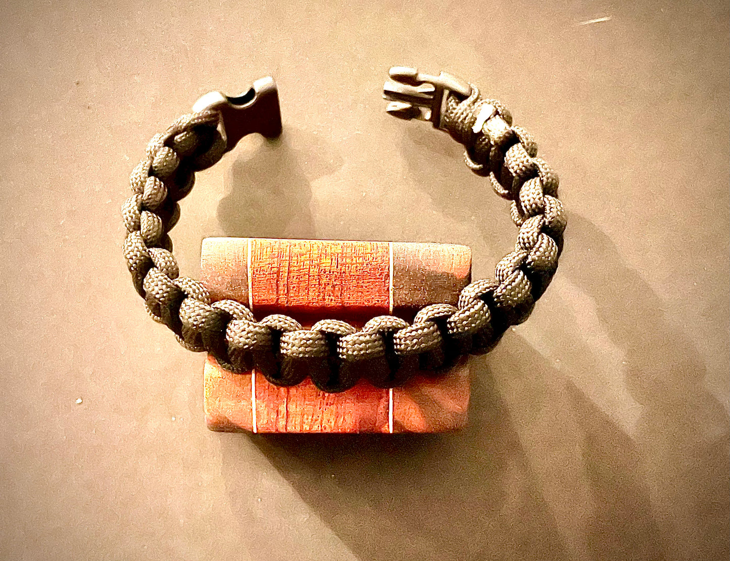 Paracord bracelet